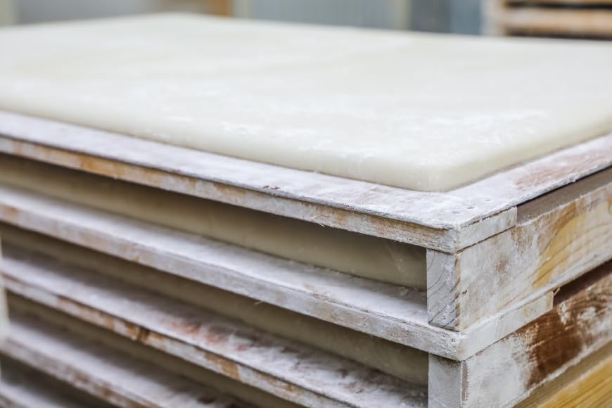 令和7年産 新米 魚沼産コシヒカリ 雪椿 2kg 特別栽培米 減農薬栽培