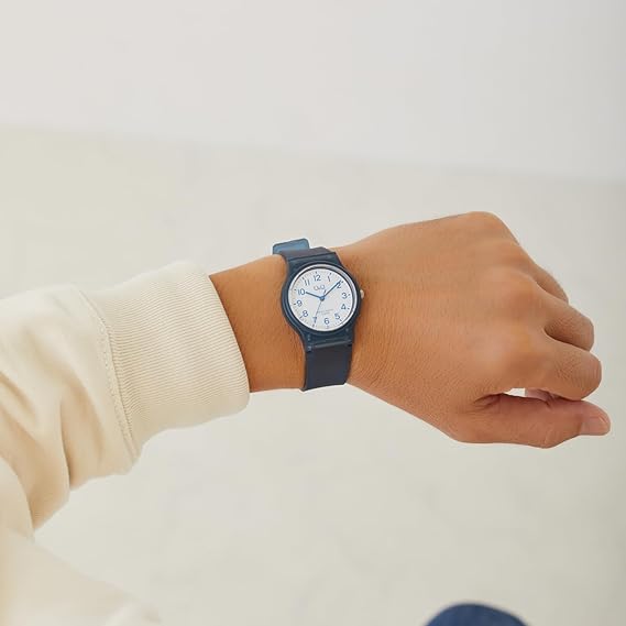 [シチズン Q&Q] 腕時計 アナログ 10気圧防水 ウレタンベルト VP46-859 メンズ ブラック ブルー