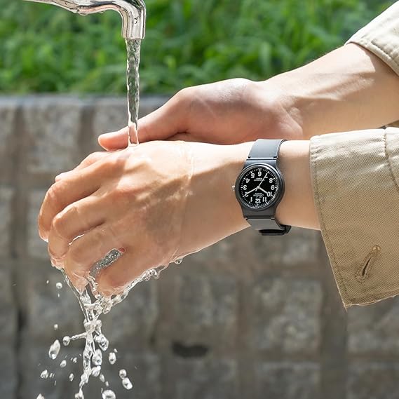 [シチズン Q&Q] 腕時計 アナログ 10気圧防水 ウレタンベルト VP46-859 メンズ ブラック ブルー