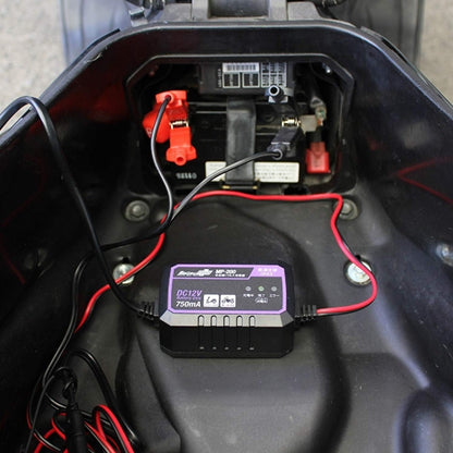 メルテック(meltec) 全自動パルスバッテリー充電器 (ファミリーバイク/オートバイ) 12V専用 MeltecPlus 定格0.75A バッテリー診断機能付 維持充電(トリクル充電)方式 長期保証3年 MP-200